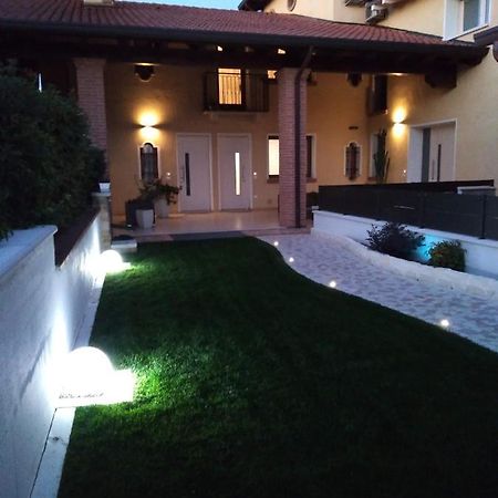 Sotto Il Portico Home Tezze sul Brenta Exterior photo