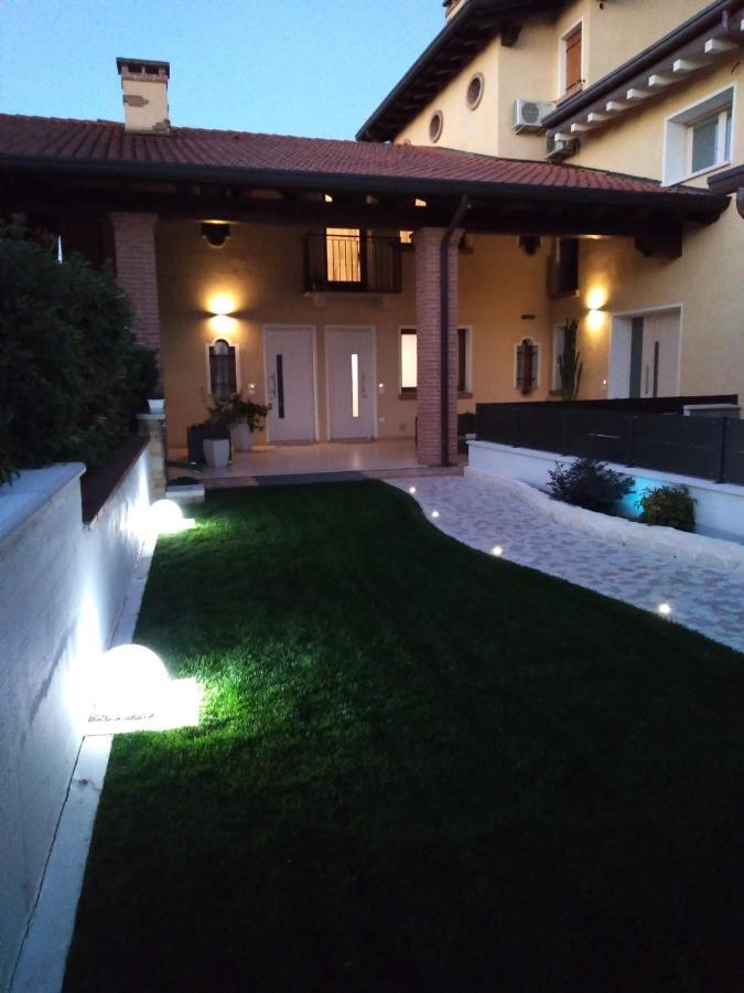 Sotto Il Portico Home Tezze sul Brenta Exterior photo